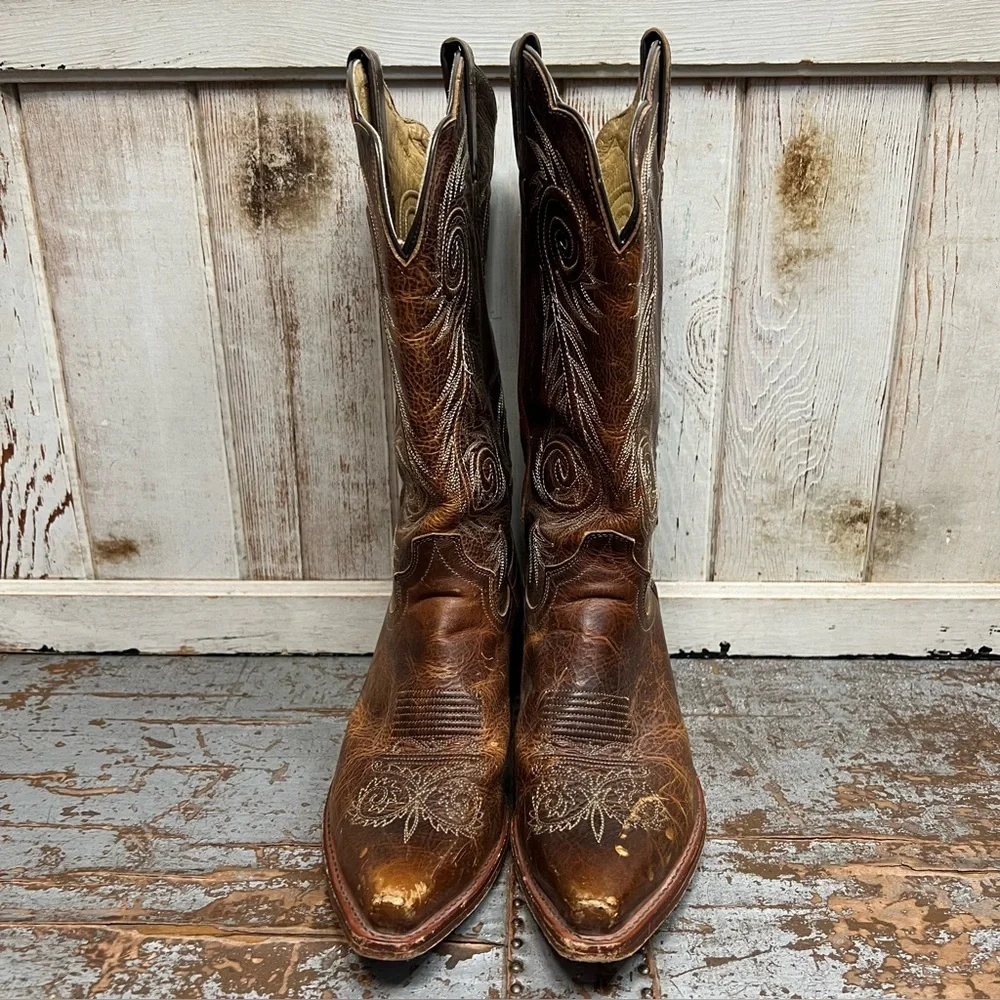 Justin Tan Damiana Boot - Picture 2 of 13